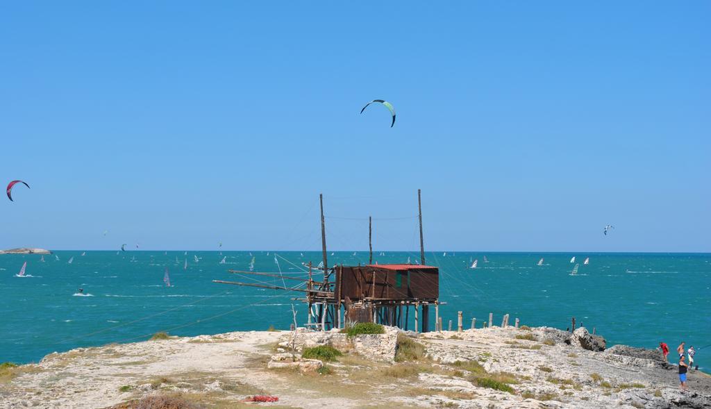 Camping Village Baia Falcone Vieste Exterior photo